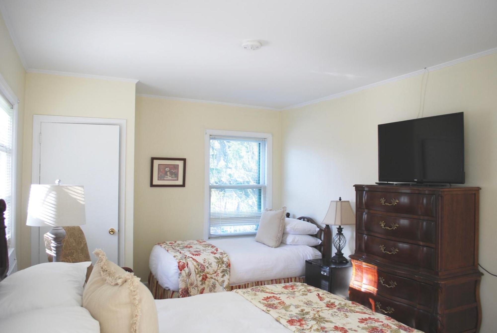 Anne'S Washington Inn (Adults Only) Saratoga Springs Rom bilde