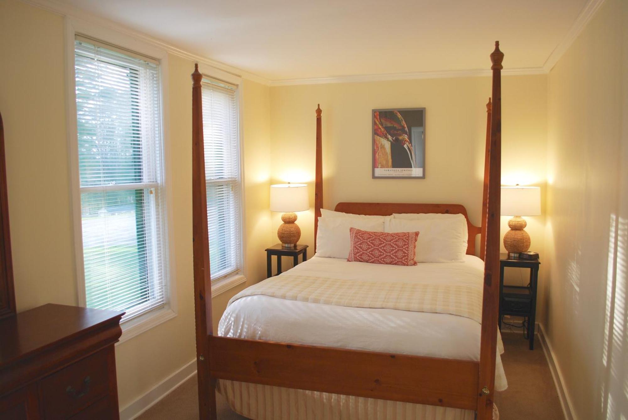 Anne'S Washington Inn (Adults Only) Saratoga Springs Rom bilde